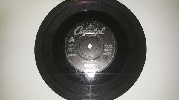 Heart : Alone (7", Single, Pap)