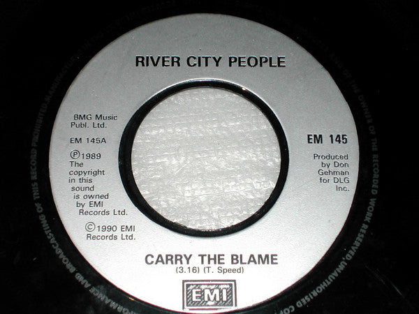 River City People : Carry The Blame / California Dreamin' (7", Single, Sil)