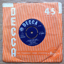 Tom Jones : It's Not Unusual (7", Single)