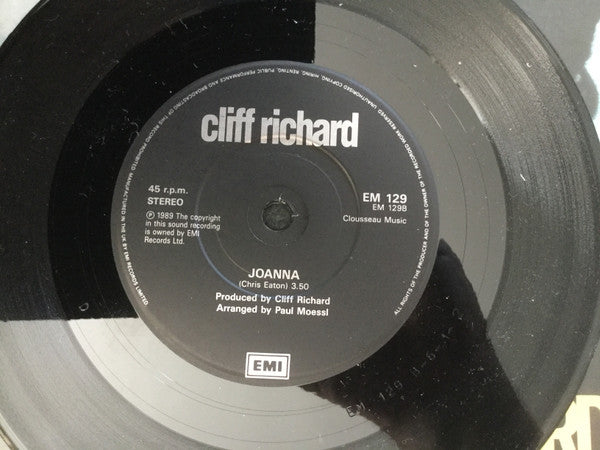 Cliff Richard : Stronger Than That (7", Single, Bla)