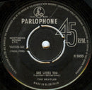 The Beatles : She Loves You (7", Single, RE)