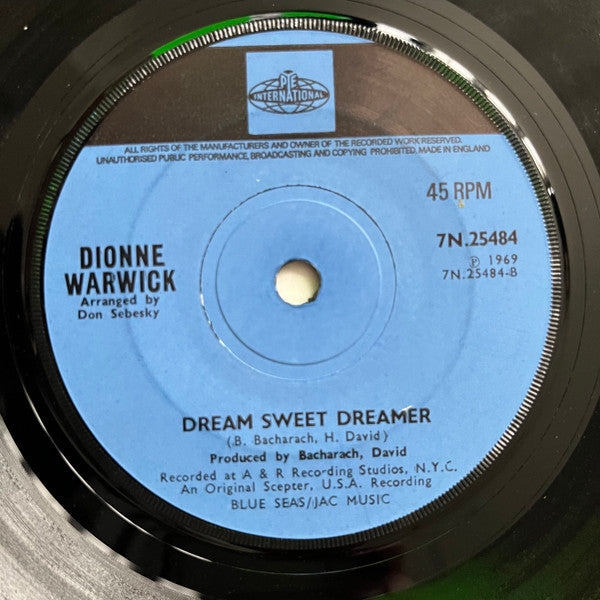 Dionne Warwick : This Girl's In Love With You / Dream Sweet Dreamer (7", Sol)