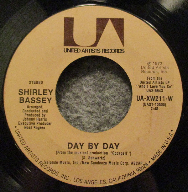 Shirley Bassey : Never, Never, Never (Grande, Grande, Grande) / Day By Day (7", Single, Styrene)