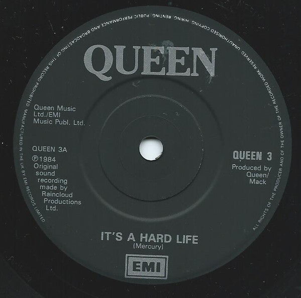 Queen : It's A Hard Life (7", Bla)