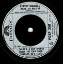 Kirsty MacColl : There's A Guy Works Down The Chip Shop Swears He's Elvis (7", Single, Sil)