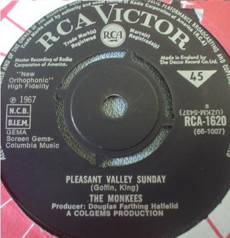 The Monkees : Pleasant Valley Sunday / Words (7")