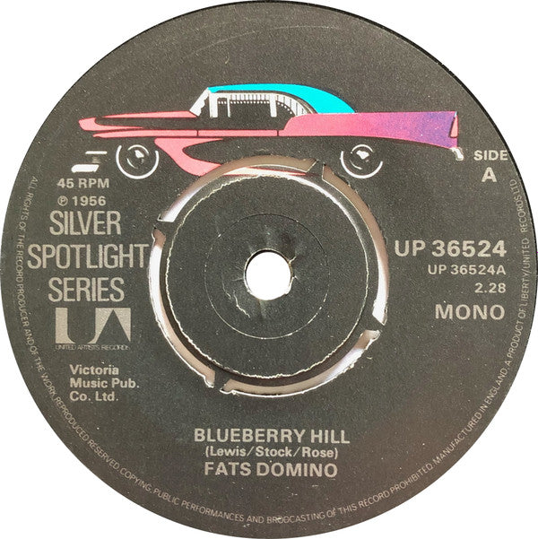 Fats Domino : Blueberry Hill / It Keeps Rainin' (7", Mono)