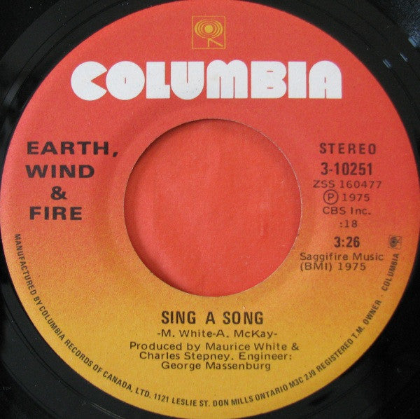 Earth, Wind & Fire : Sing A Song (7")