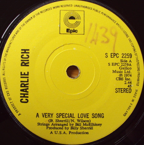 Charlie Rich : A Very Special Love Song (7", Single)