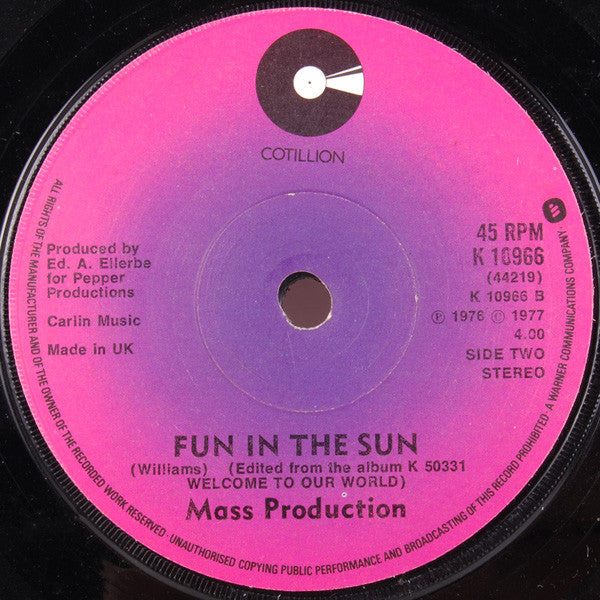 Mass Production : Wine-Flow Disco / Fun In The Sun (7", Sol)