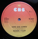 Bonnie Tyler : Here She Comes (12", Single)