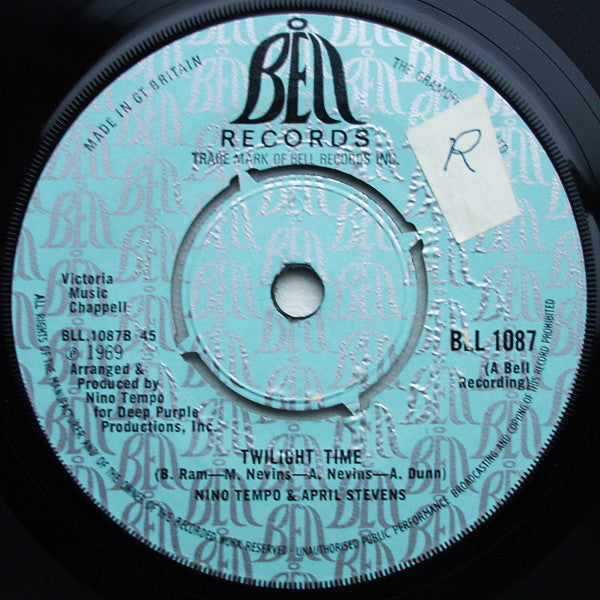 Nino Tempo & April Stevens : Sea Of Love / (Sittin' On) The Dock Of The Bay (7")