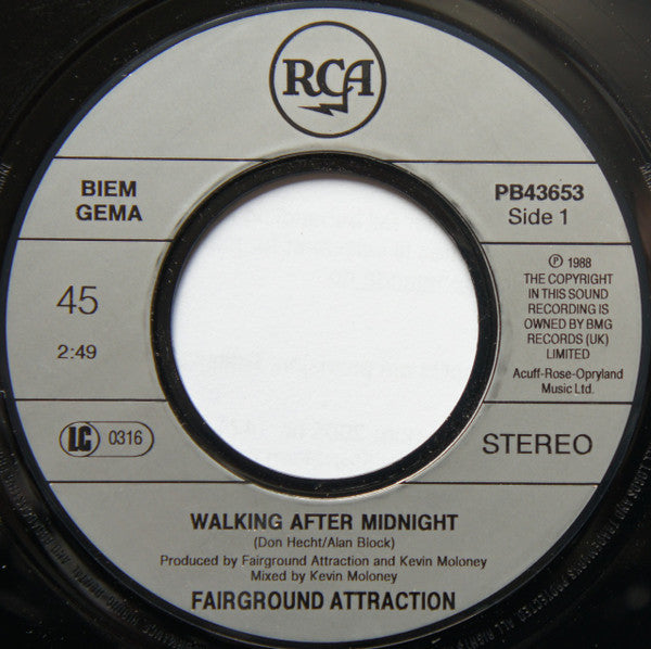 Fairground Attraction : Walking After Midnight (7", Single)