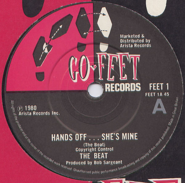 The Beat (2) : Hands Off... She's Mine / Twist  And Crawl (7", Single, Pap)
