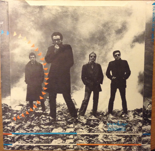 Elvis Costello & The Attractions : (I Don't Want To Go To) Chelsea (7", Single, Kno)
