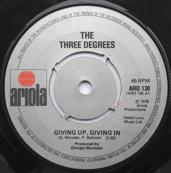 The Three Degrees : Giving Up, Giving In (7", Single)