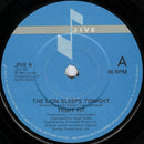 Tight Fit : The Lion Sleeps Tonight (7", Single)