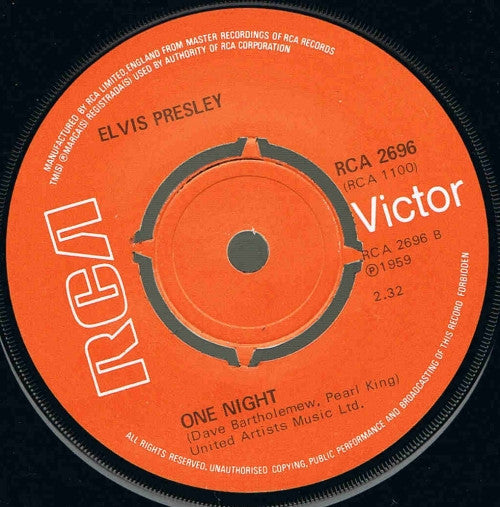 Elvis Presley : I Got Stung / One Night (7", RE, 4-P)