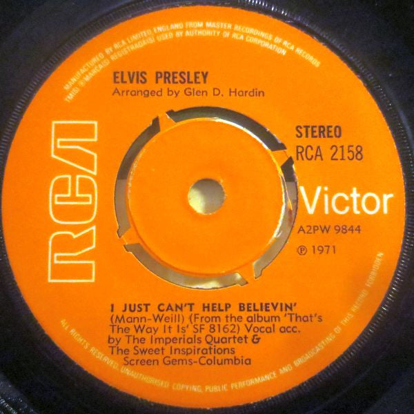 Elvis Presley : I Just Can't Help Believin' (7", Single, Pus)
