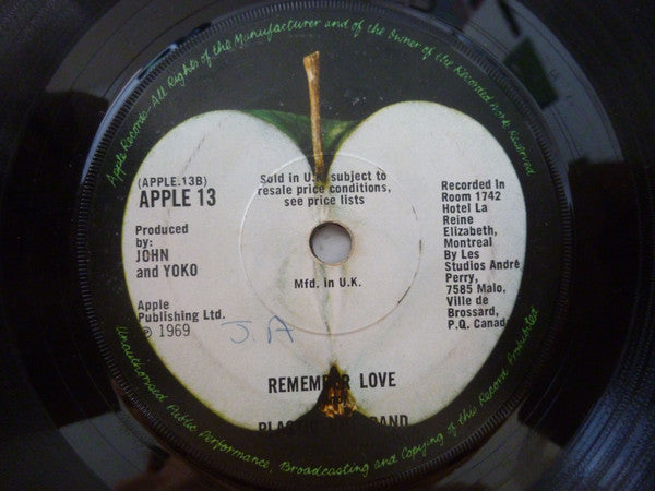 The Plastic Ono Band : Give Peace A Chance / Remember Love (7", Sol)