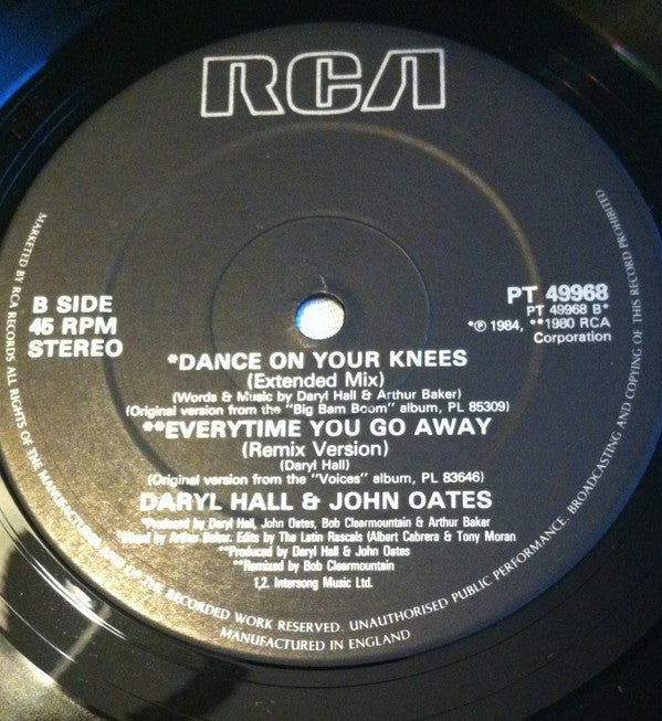 Daryl Hall & John Oates : Out Of Touch (Video Mix) (12")
