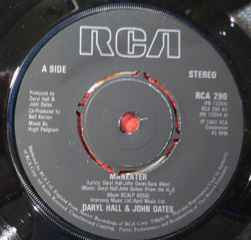Daryl Hall & John Oates : Maneater (7", Single, Pus)