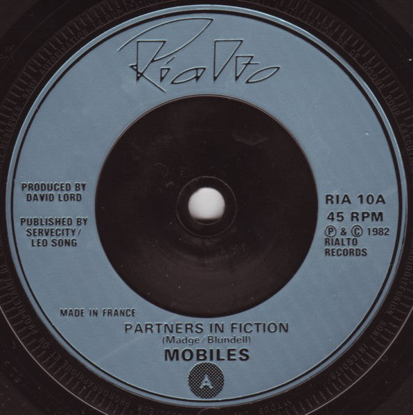 Mobiles : Partners In Fiction (7", Single)