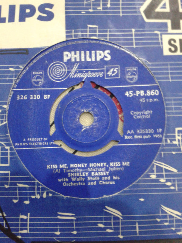 Shirley Bassey With Wally Stott And His Orchestra And Chorus : Kiss Me, Honey Honey, Kiss Me (7", Single)