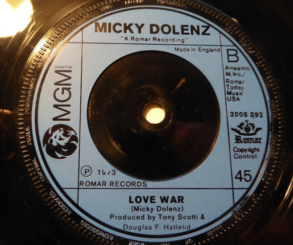 Micky Dolenz : Ohh She's Young (7", Single)