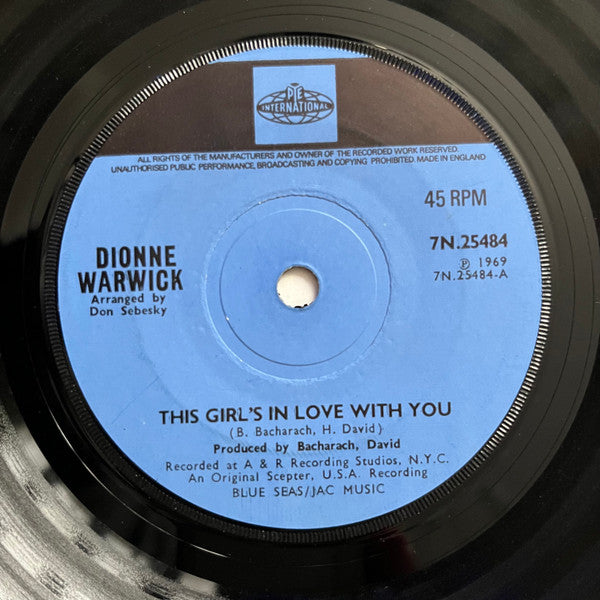 Dionne Warwick : This Girl's In Love With You / Dream Sweet Dreamer (7", Sol)