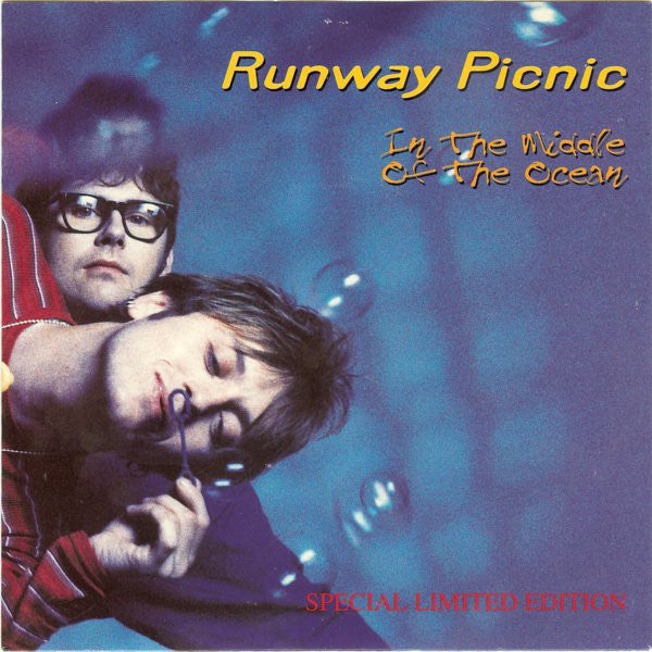 Runway Picnic : In The Middle Of The Ocean (7", Single, Ltd)