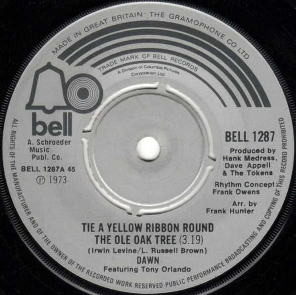 Dawn (5) Featuring Tony Orlando : Tie A Yellow Ribbon Round The Ole Oak Tree (7", Single, Pus)