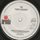 The Three Degrees : Giving Up, Giving In (7", Single)
