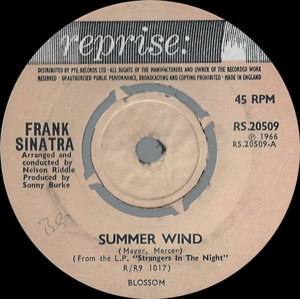 Frank Sinatra : Summer Wind / You Make Me Feel So Young (7", Single)