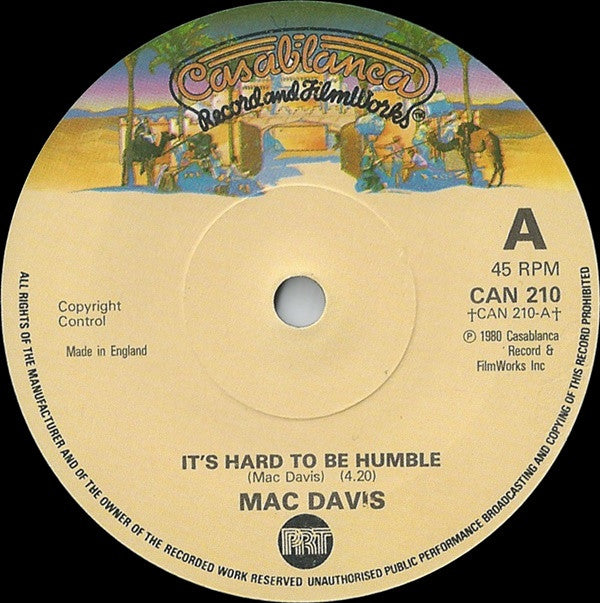 Mac Davis : It's Hard To Be Humble (7", Single)