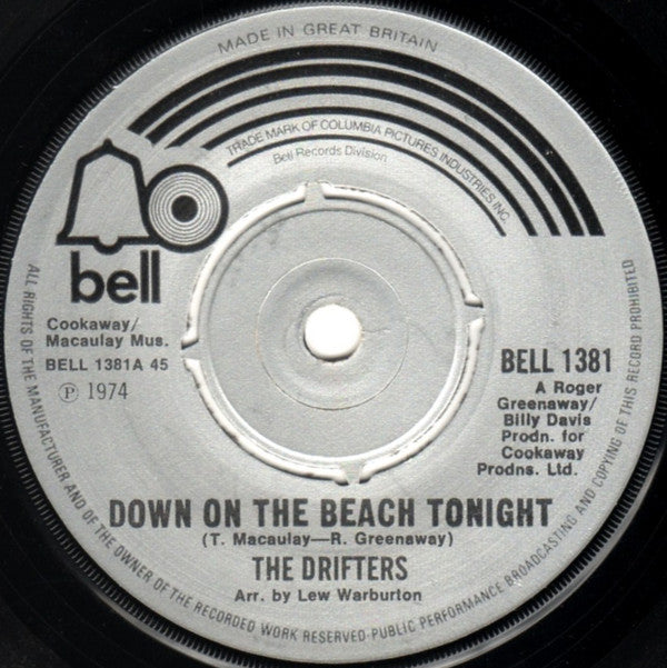The Drifters : Down On The Beach Tonight (7", Single)