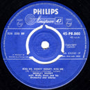 Shirley Bassey With Wally Stott And His Orchestra And Chorus : Kiss Me, Honey Honey, Kiss Me (7", Single)