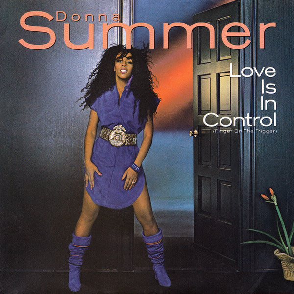 Donna Summer : Love Is In Control (Finger On The Trigger) (7", Single)