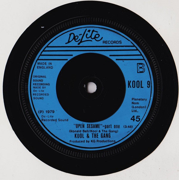 Kool & The Gang : Hangin' Out (Remix) (7", Single)